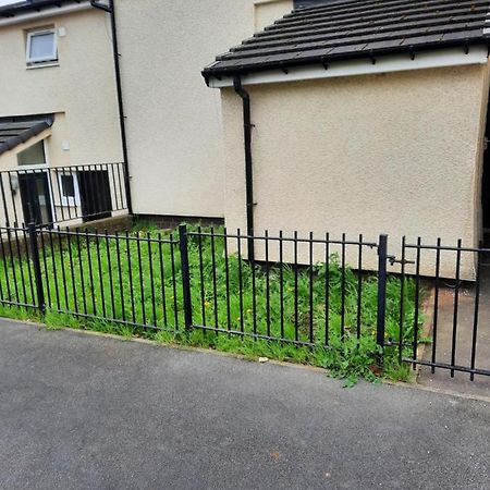 Lovely 2-Bed House In The Heart Of Woodhouse Leeds Villa Leeds  Exterior photo