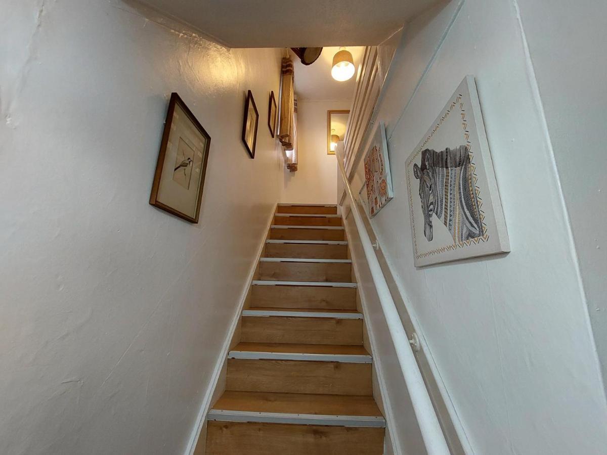 Lovely 2-Bed House In The Heart Of Woodhouse Leeds Leeds  Exterior photo