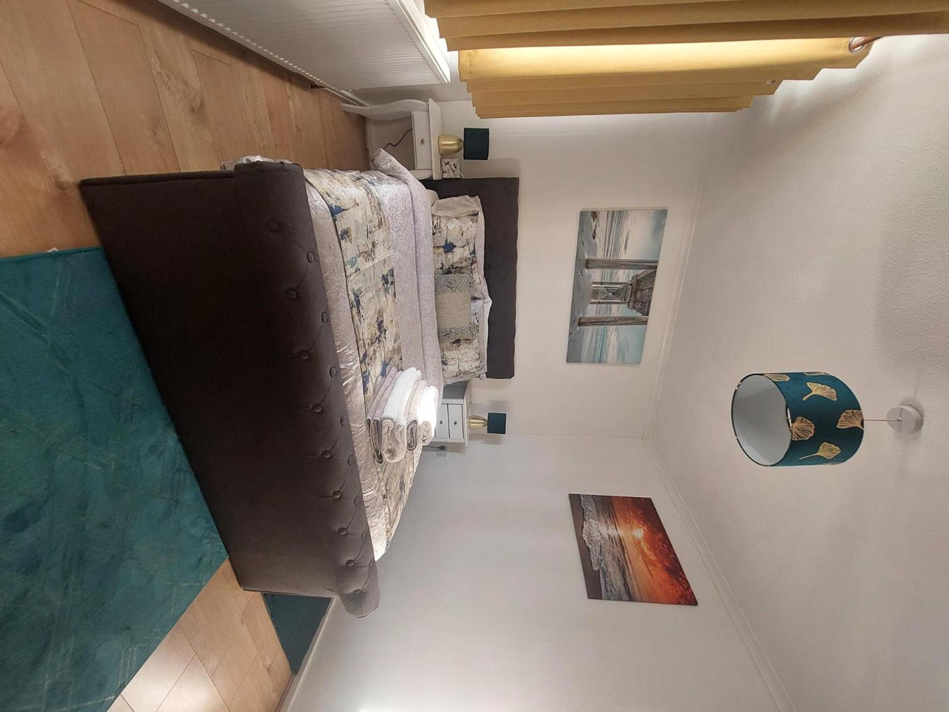 Lovely 2-Bed House In The Heart Of Woodhouse Leeds Leeds  Exterior photo